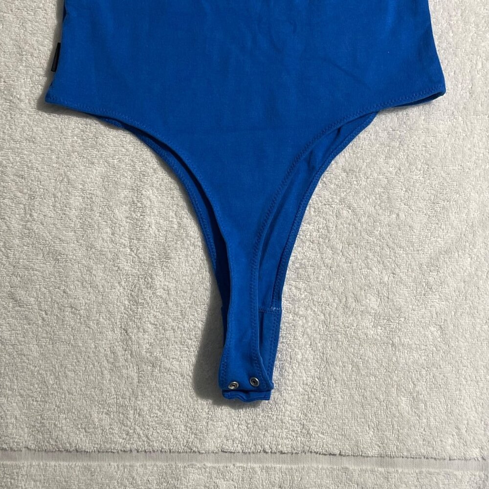 Calvin Klein Jeans Women's Cap-Sleeve V-Neck Bodysuit - Blue, Size XS, NWT - Picture 12 of 12